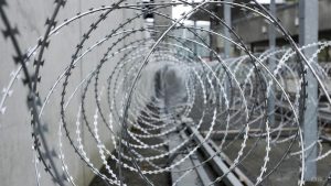 سیم خاردار حلقوی؛ ویژگی‌ها و کاربردها